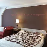 City-ferienwohnungen-dresden - Zentral Gelegen Im Haus Louisenstrasse 11 - Dresden-neustadt *