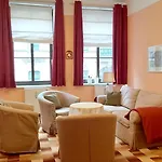 City-ferienwohnungen-dresden - Zentral Gelegen Im Haus Louisenstrasse 11 - Dresden-neustadt
