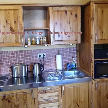 City-ferienwohnungen-dresden - Zentral Gelegen Im Haus Louisenstrasse 11 - Dresden-neustadt Apartman *