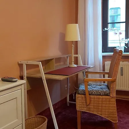 City-ferienwohnungen-dresden - Zentral Gelegen Im Haus Louisenstrasse 11 - Dresden-neustadt