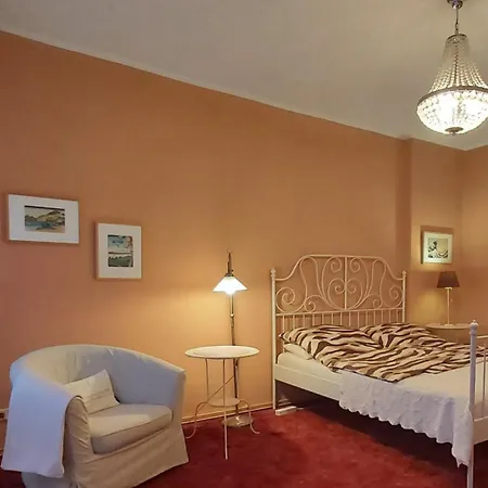 City-ferienwohnungen-dresden - Zentral Gelegen Im Haus Louisenstrasse 11 - Dresden-neustadt Apartman