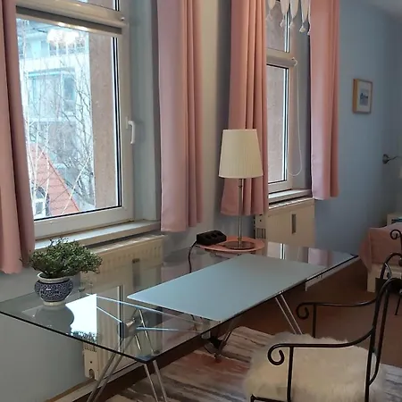 City-ferienwohnungen-dresden - Zentral Gelegen Im Haus Louisenstrasse 11 - Dresden-neustadt *