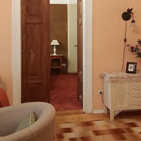 City-ferienwohnungen-dresden - Zentral Gelegen Im Haus Louisenstrasse 11 - Dresden-neustadt *