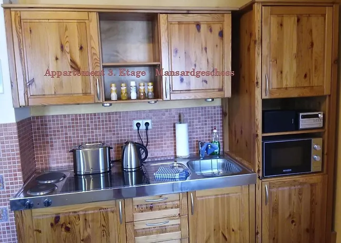 City-ferienwohnungen-dresden - Zentral Gelegen Im Haus Louisenstrasse 11 - Dresden-neustadt Διαμέρισμα *