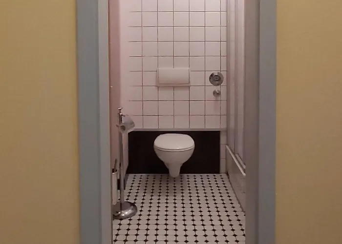 City-ferienwohnungen-dresden - Zentral Gelegen Im Haus Louisenstrasse 11 - Dresden-neustadt Διαμέρισμα *