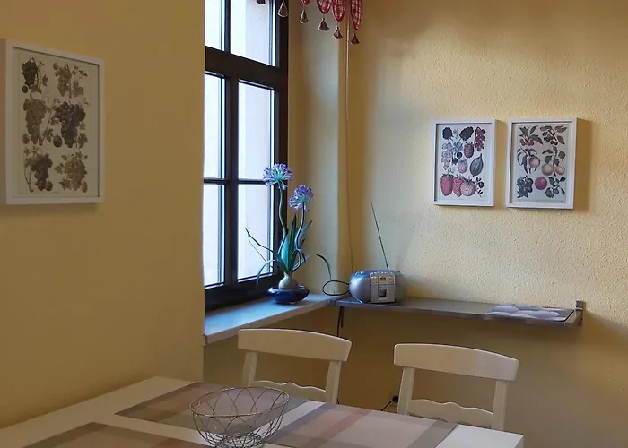 City-ferienwohnungen-dresden - Zentral Gelegen Im Haus Louisenstrasse 11 - Dresden-neustadt Διαμέρισμα *