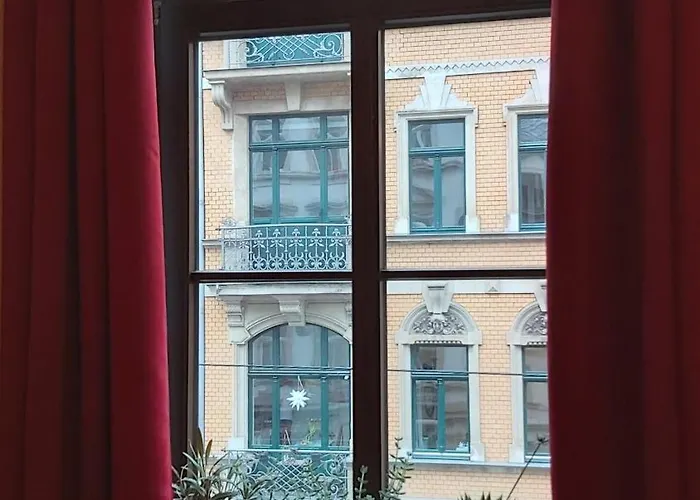 City-ferienwohnungen-dresden - Zentral Gelegen Im Haus Louisenstrasse 11 - Dresden-neustadt Appartement *