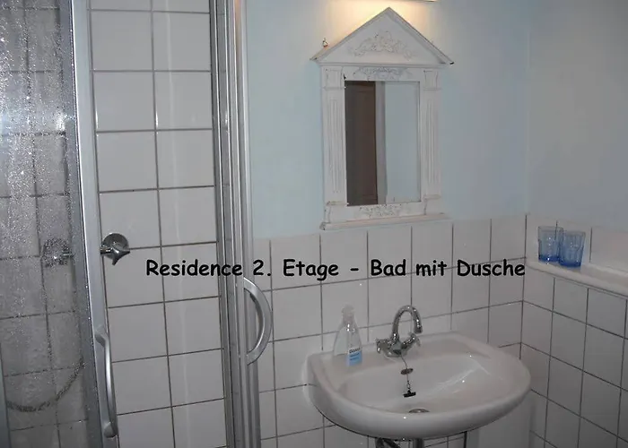 City-ferienwohnungen-dresden - Zentral Gelegen Im Haus Louisenstrasse 11 - Dresden-neustadt Διαμέρισμα *