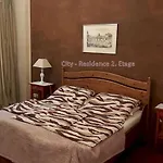 City-ferienwohnungen-dresden - Zentral Gelegen Im Haus Louisenstrasse 11 - Dresden-neustadt Dresde