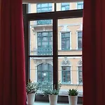 City-ferienwohnungen-dresden - Zentral Gelegen Im Haus Louisenstrasse 11 - Dresden-neustadt Apartamento *