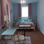 City-ferienwohnungen-dresden - Zentral Gelegen Im Haus Louisenstrasse 11 - Dresden-neustadt Apartamento Dresde