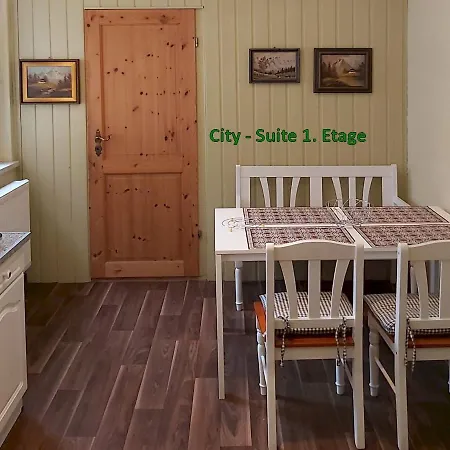 Apartament City-ferienwohnungen-dresden - Zentral Gelegen Im Haus Louisenstrasse 11 - Dresden-neustadt *