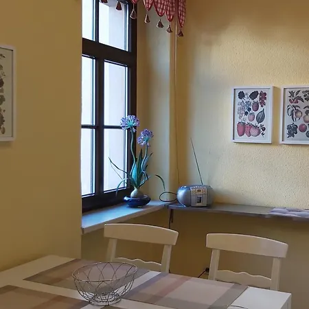 City-ferienwohnungen-dresden - Zentral Gelegen Im Haus Louisenstrasse 11 - Dresden-neustadt Apartament *